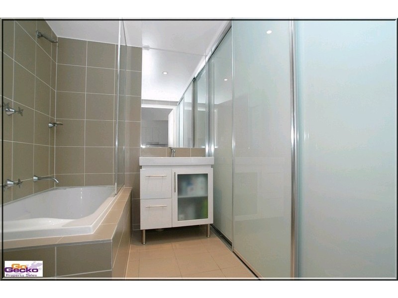 10D/17 Uriarra Road, Queanbeyan NSW 2620