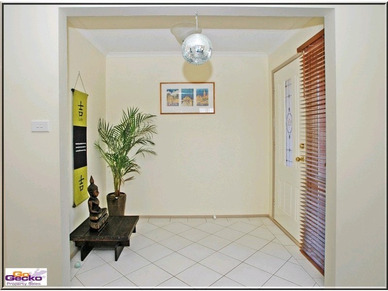 20 Unwin Avenue, Jerrabomberra NSW 2619