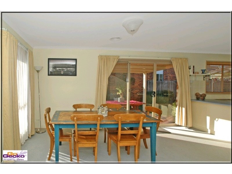 20 Unwin Avenue, Jerrabomberra NSW 2619