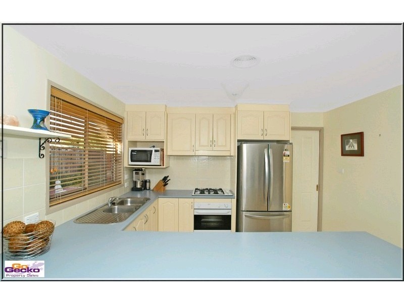 20 Unwin Avenue, Jerrabomberra NSW 2619