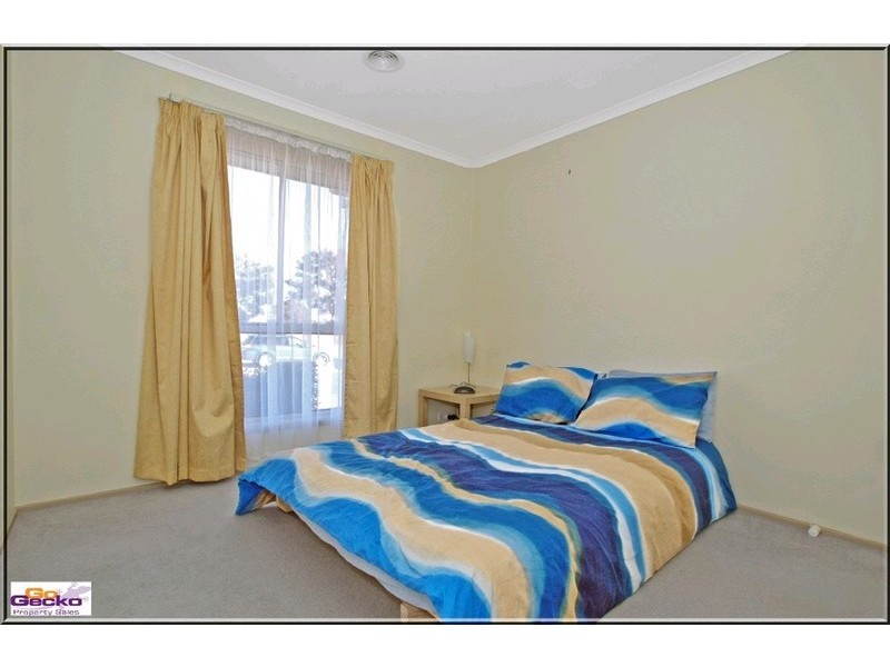 20 Unwin Avenue, Jerrabomberra NSW 2619