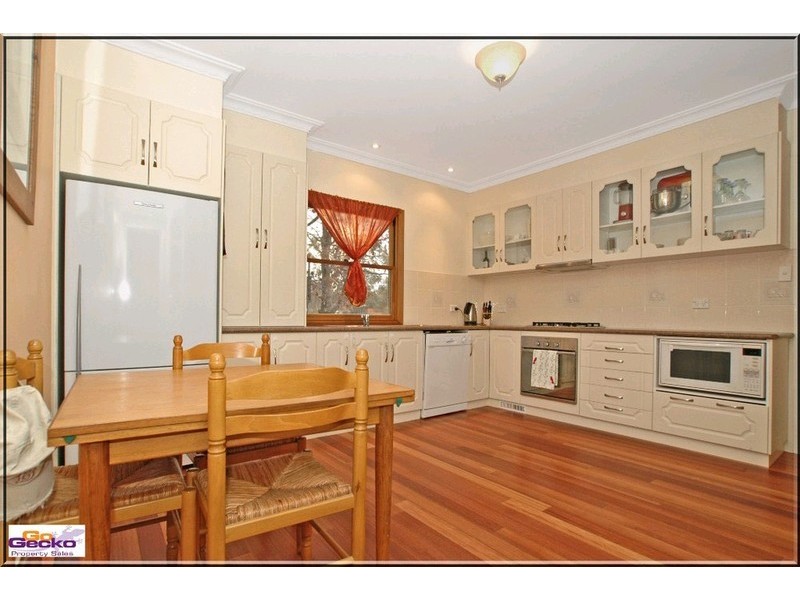 68 Derrima Road, Queanbeyan NSW 2620