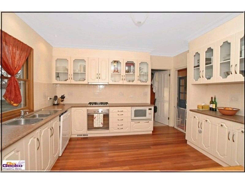 68 Derrima Road, Queanbeyan NSW 2620