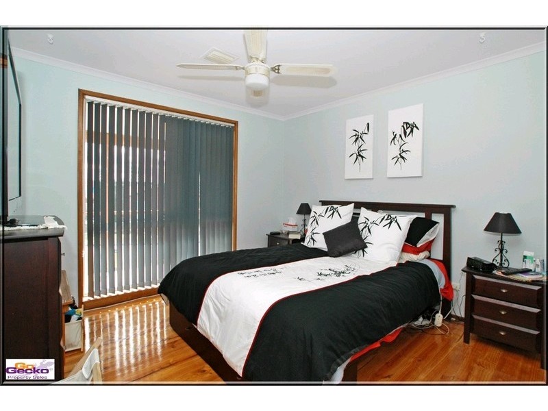 37 Sassafras Crescent, Queanbeyan NSW 2620