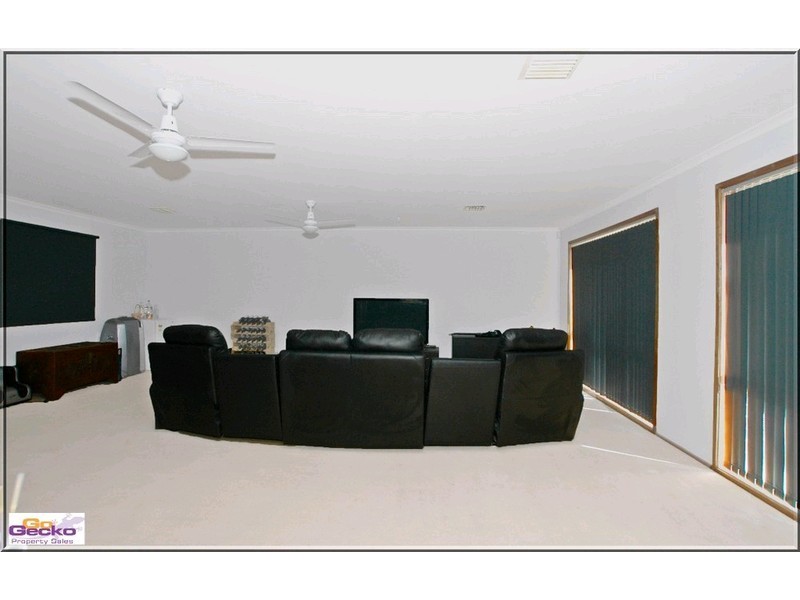 37 Sassafras Crescent, Queanbeyan NSW 2620