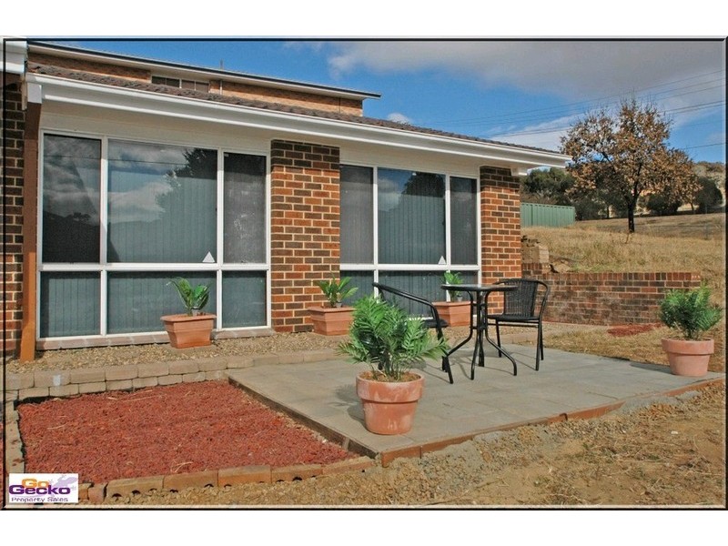 37 Sassafras Crescent, Queanbeyan NSW 2620