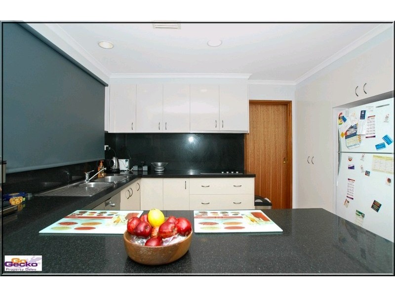 37 Sassafras Crescent, Queanbeyan NSW 2620