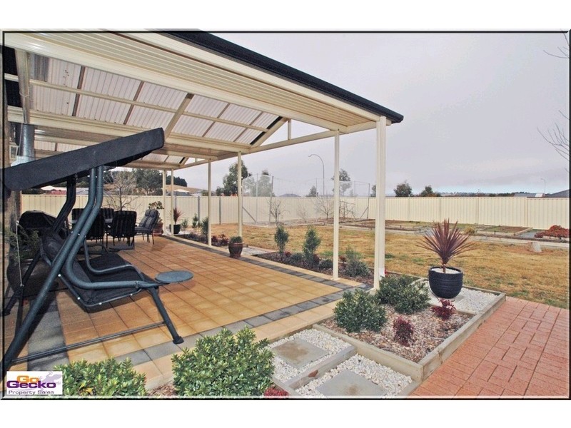 14 Falconer Place, Bungendore NSW 2621