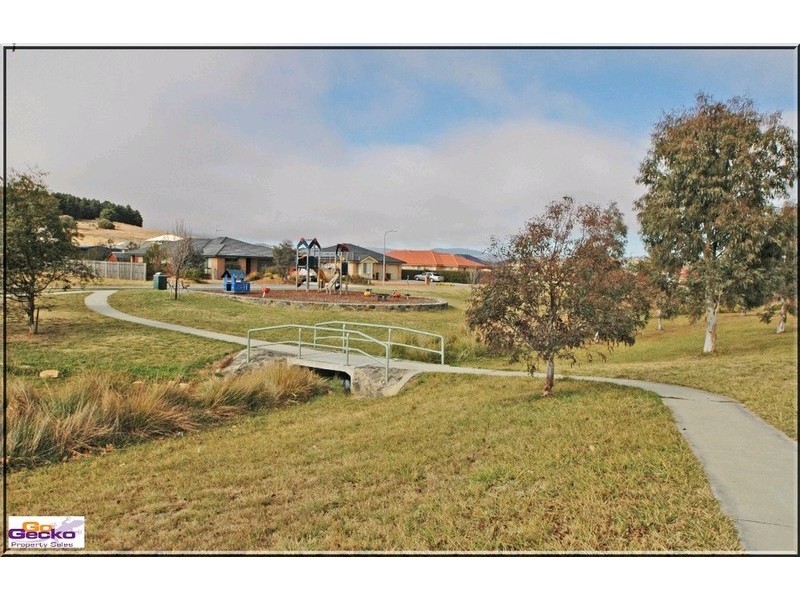 14 Falconer Place, Bungendore NSW 2621
