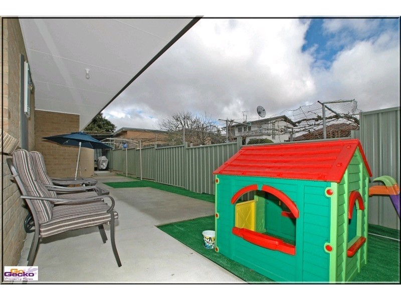 4/8-10 Ernest Street, Queanbeyan NSW 2620