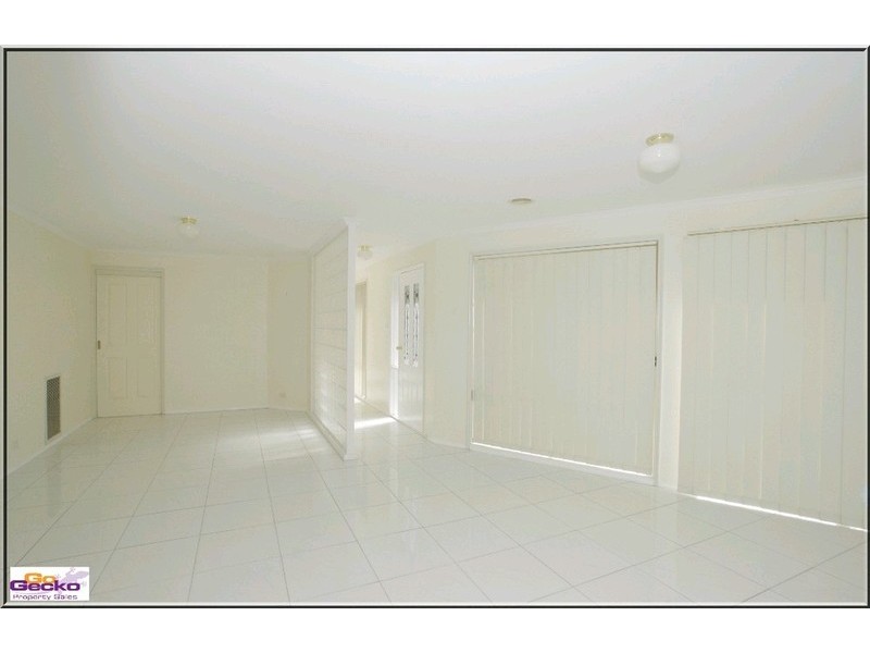 10 english grove, Jerrabomberra NSW 2619