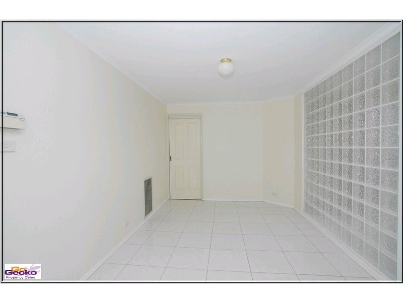 10 english grove, Jerrabomberra NSW 2619