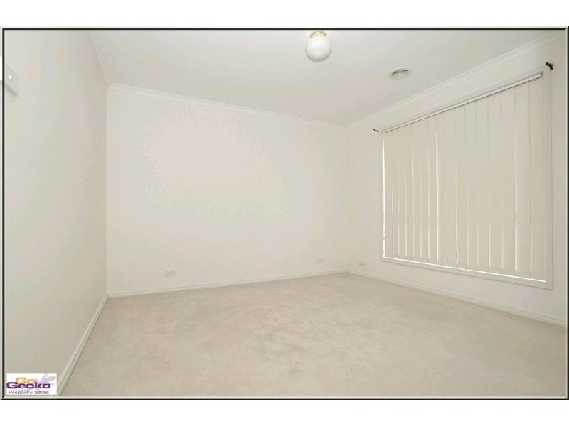 10 english grove, Jerrabomberra NSW 2619