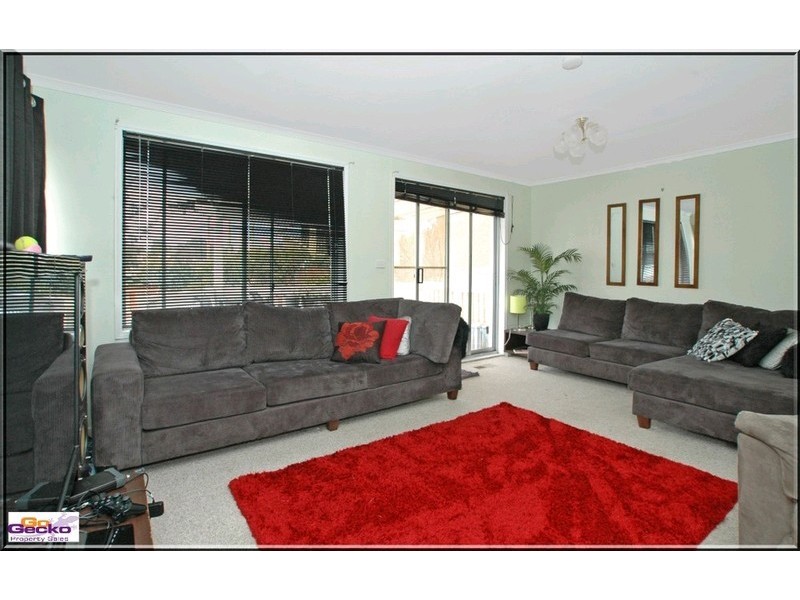 26 Waratah Street, Queanbeyan NSW 2620