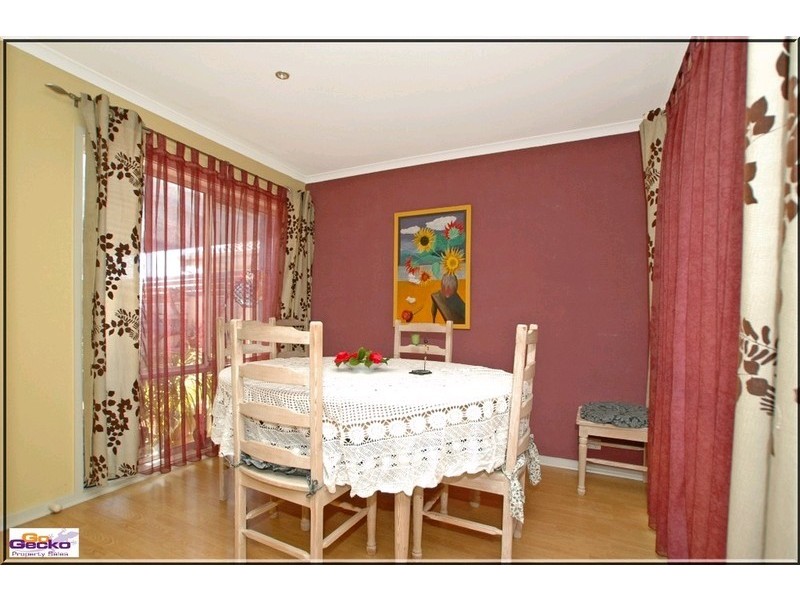 6/4-10 Brudenell Drive, Jerrabomberra NSW 2619