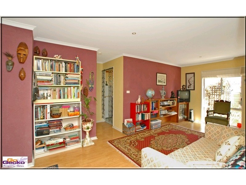 6/4-10 Brudenell Drive, Jerrabomberra NSW 2619