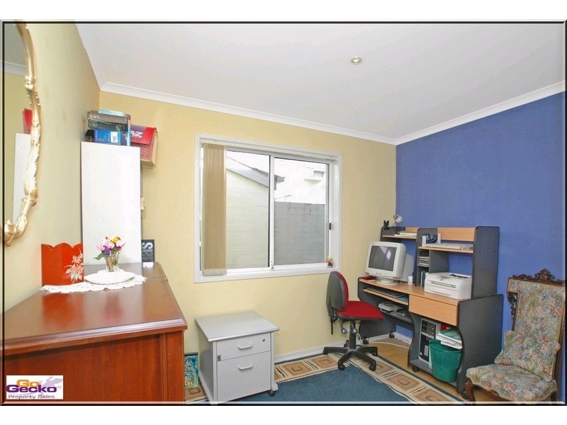 6/4-10 Brudenell Drive, Jerrabomberra NSW 2619