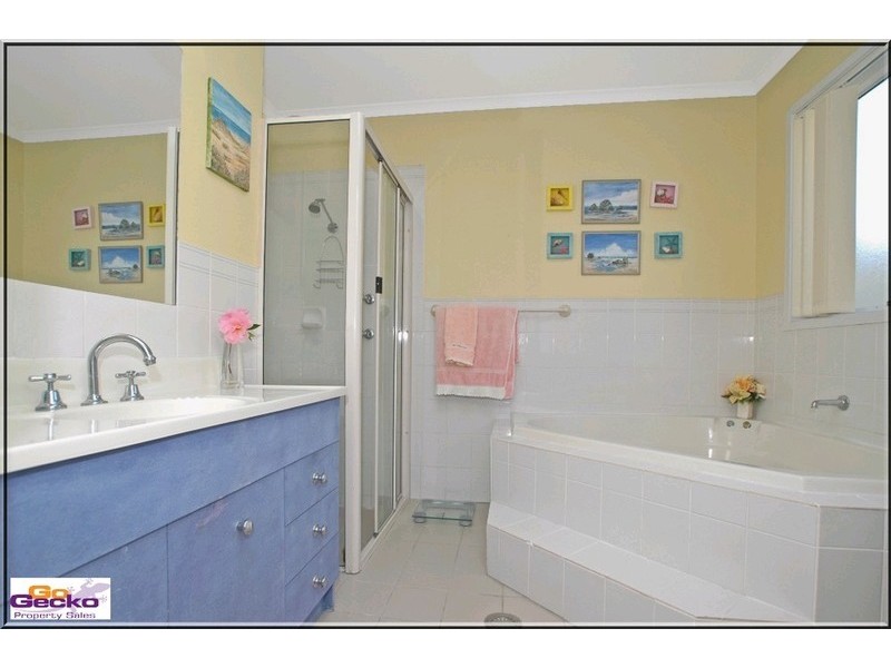 6/4-10 Brudenell Drive, Jerrabomberra NSW 2619