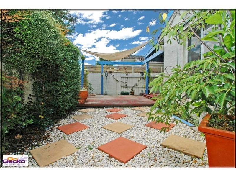 6/4-10 Brudenell Drive, Jerrabomberra NSW 2619