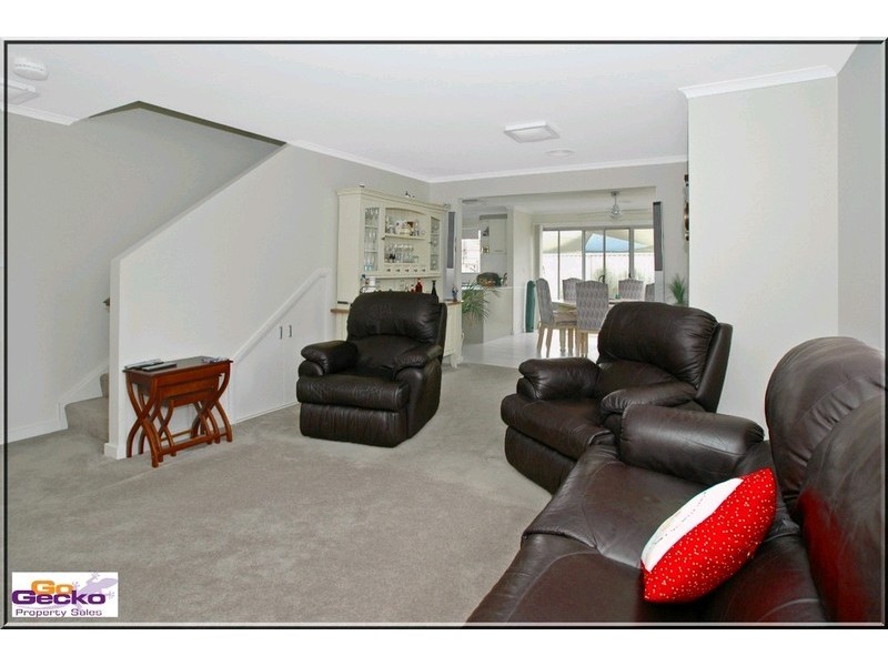 1/83-85 Tharwa Road, Queanbeyan NSW 2620