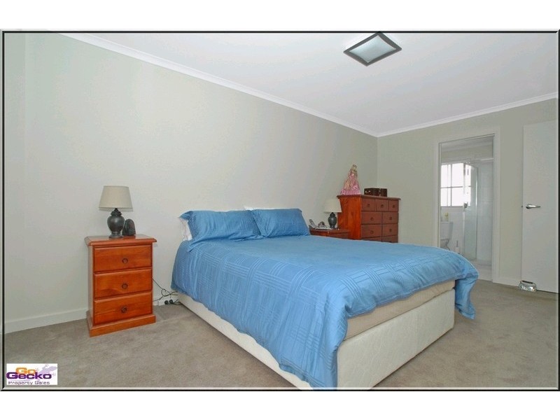 1/83-85 Tharwa Road, Queanbeyan NSW 2620