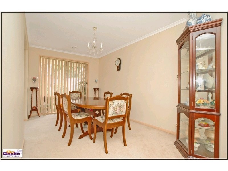 27 Hellmund Street, Queanbeyan NSW 2620