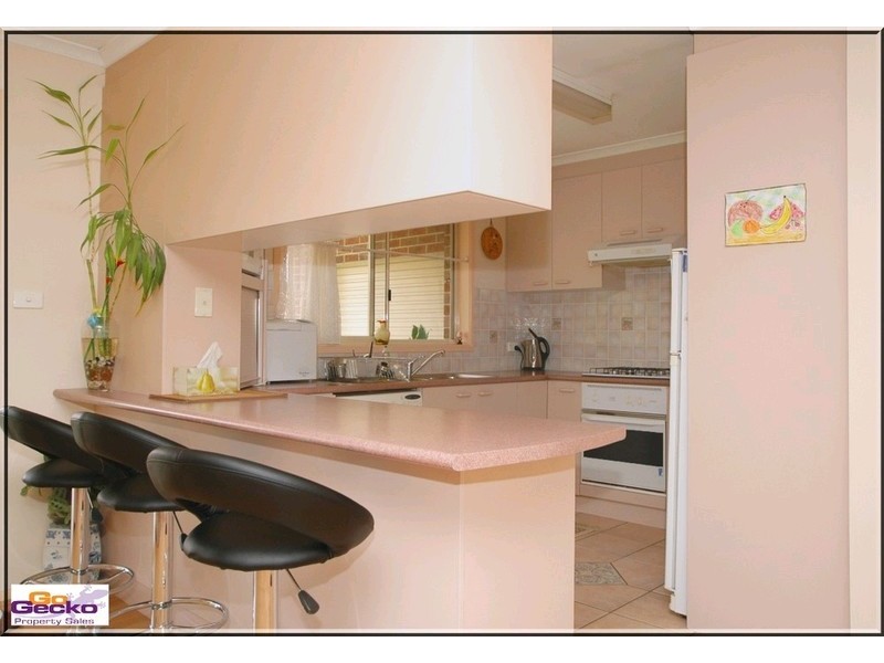 27 Hellmund Street, Queanbeyan NSW 2620