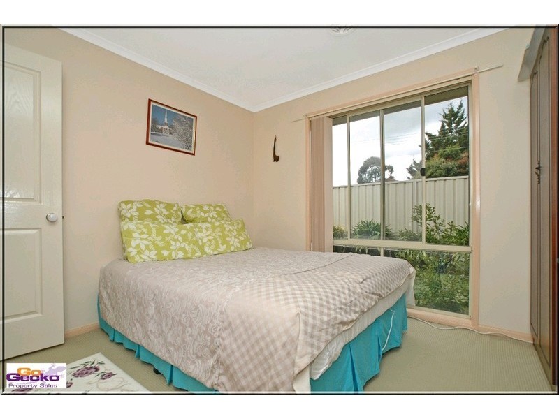 27 Hellmund Street, Queanbeyan NSW 2620