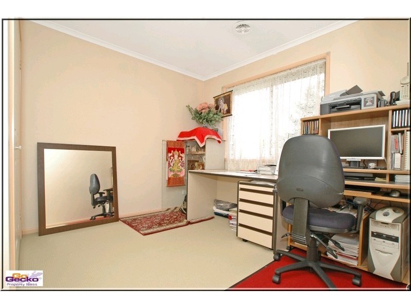 27 Hellmund Street, Queanbeyan NSW 2620