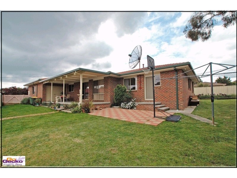 27 Hellmund Street, Queanbeyan NSW 2620