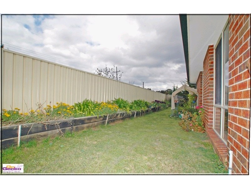 27 Hellmund Street, Queanbeyan NSW 2620