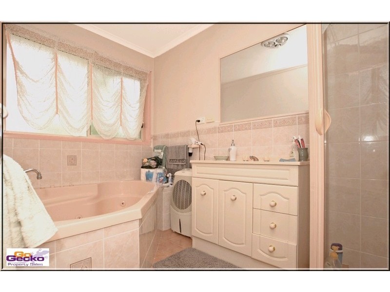 29 Hellmund Street, Queanbeyan NSW 2620