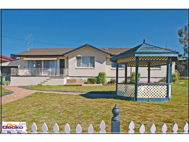6 Gillman Place, Queanbeyan NSW 2620