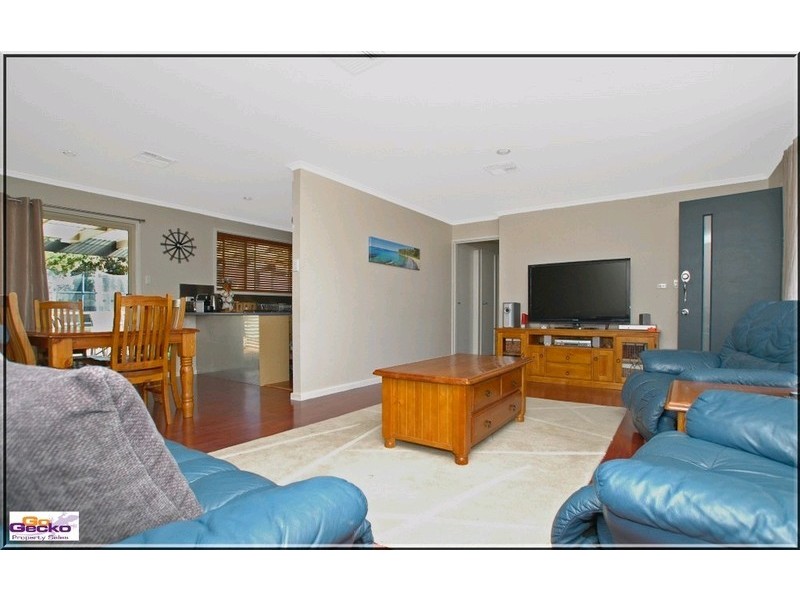 6 Gillman Place, Queanbeyan NSW 2620