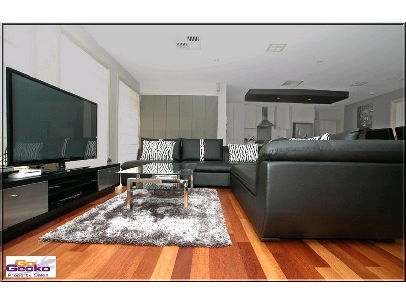 29 Bluestone Garden, Jerrabomberra NSW 2619