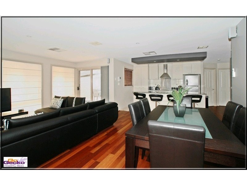 29 Bluestone Garden, Jerrabomberra NSW 2619