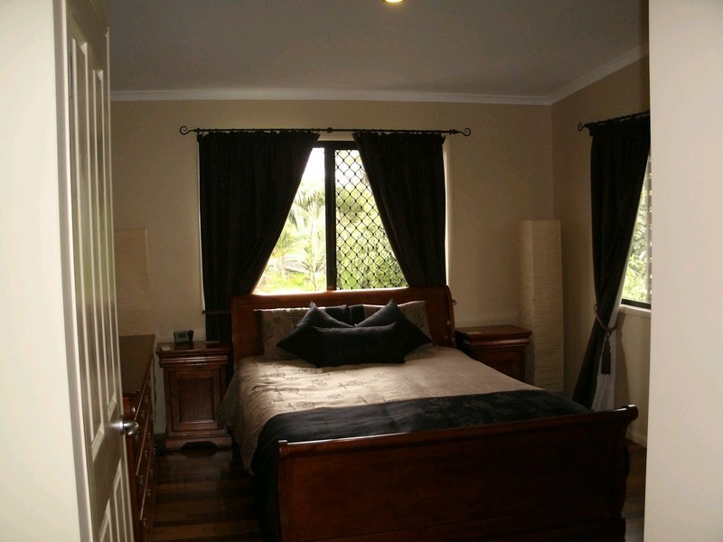 6 Lindfield Drive, Petrie QLD 4502