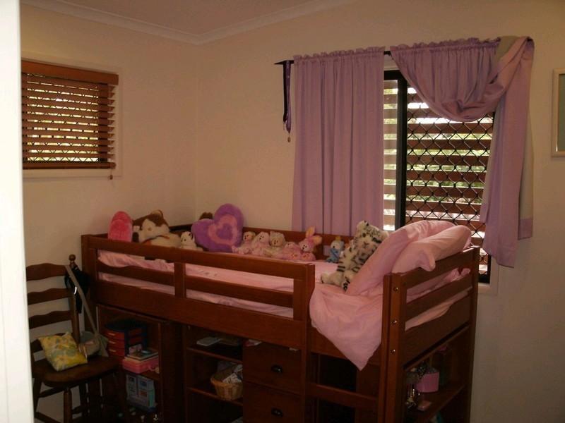 6 Lindfield Drive, Petrie QLD 4502