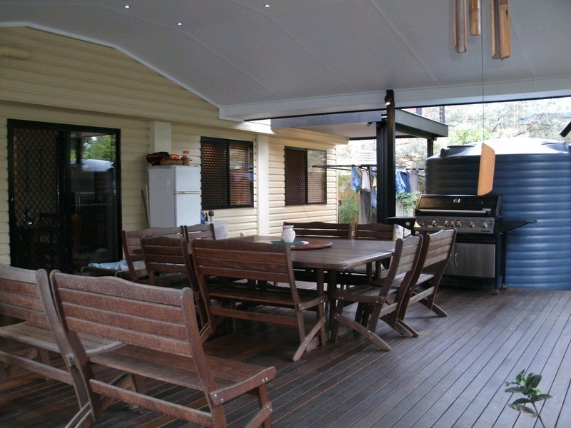 6 Lindfield Drive, Petrie QLD 4502