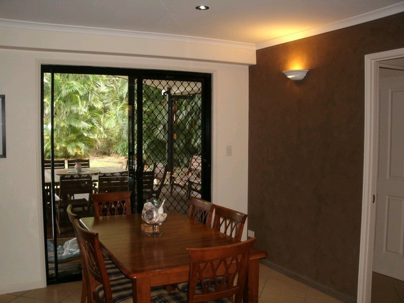 6 Lindfield Drive, Petrie QLD 4502