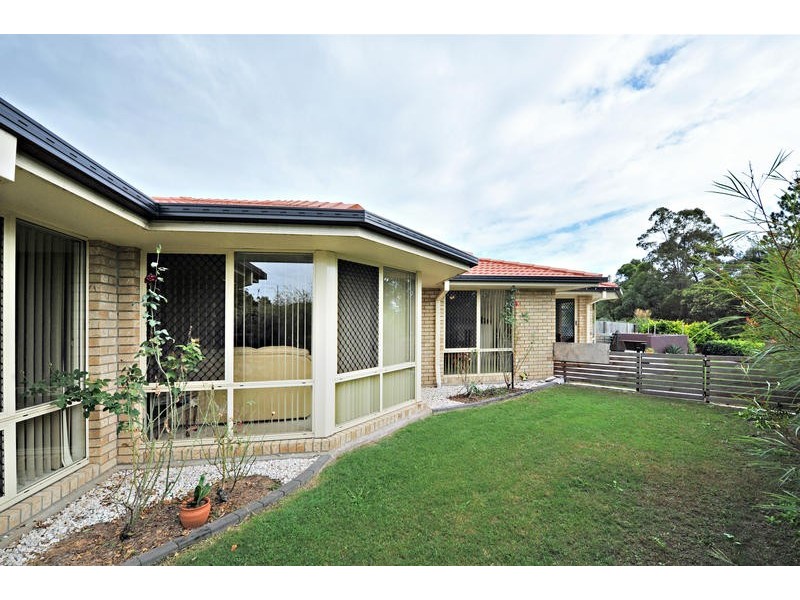 2 Paulette Court, Cashmere QLD 4500