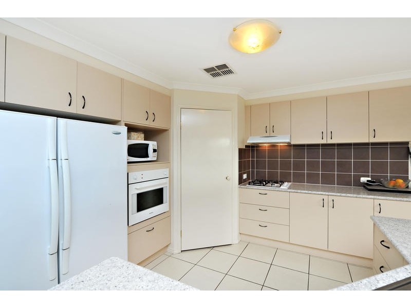 2 Paulette Court, Cashmere QLD 4500