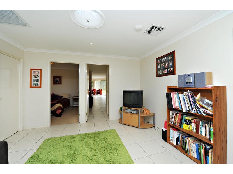 2 Paulette Court, Cashmere QLD 4500