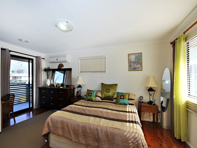 42 Colonial Drive, Lawnton QLD 4501