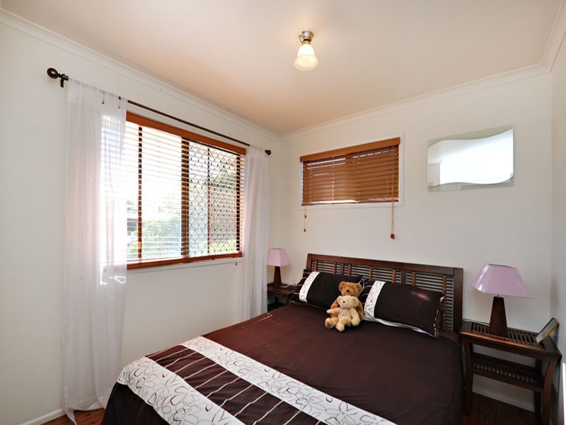 42 Colonial Drive, Lawnton QLD 4501