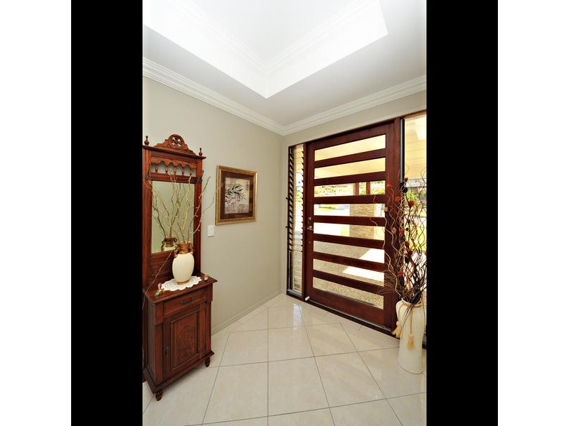 127 Corvus Drive, Cashmere QLD 4500