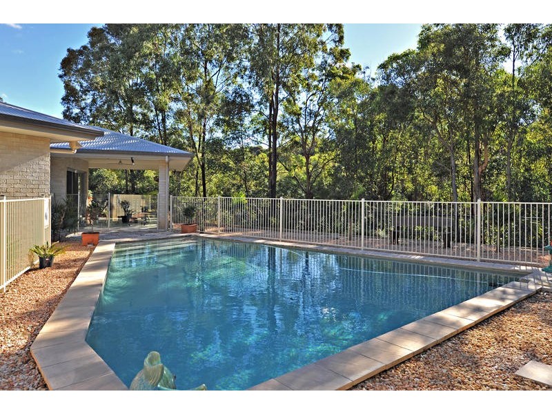 127 Corvus Drive, Cashmere QLD 4500