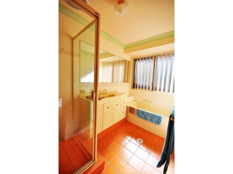 5 Sawyer Court, Petrie QLD 4502