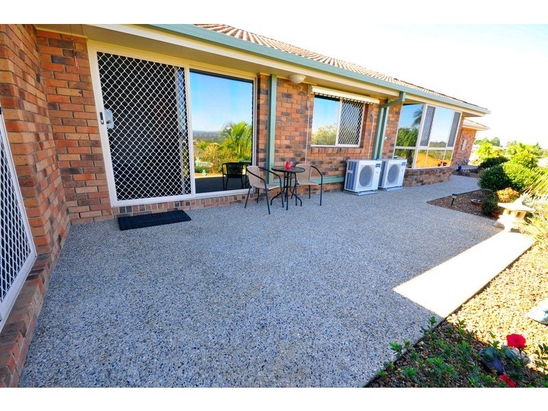 5 Sawyer Court, Petrie QLD 4502