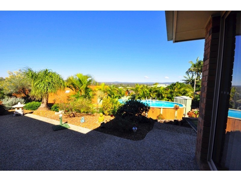 5 Sawyer Court, Petrie QLD 4502